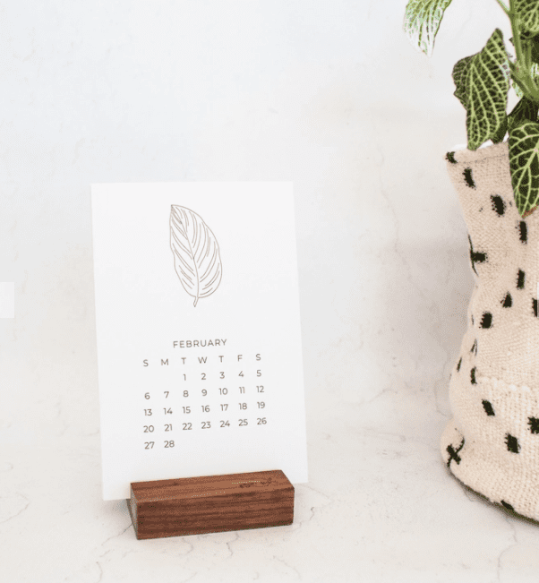 2022 Minimalist Desk Calendar – Typo Market